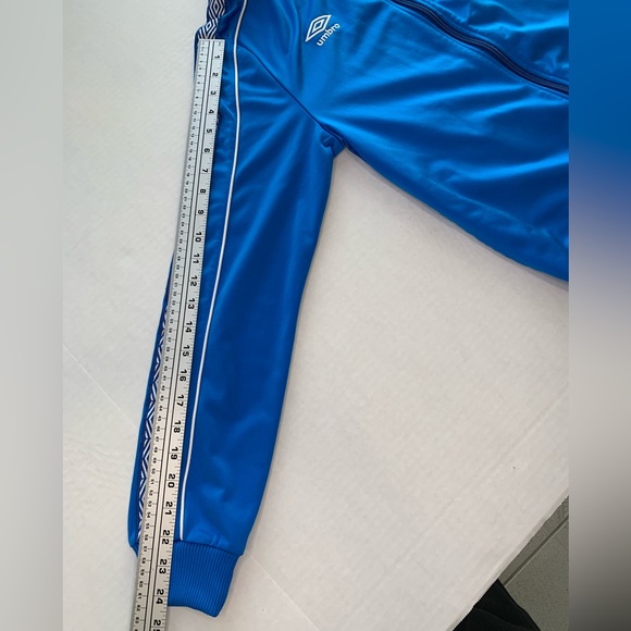 Umbro Men’s Soccer Jacket - Excellent Condition - Blue - Small - Picture 12 of 16